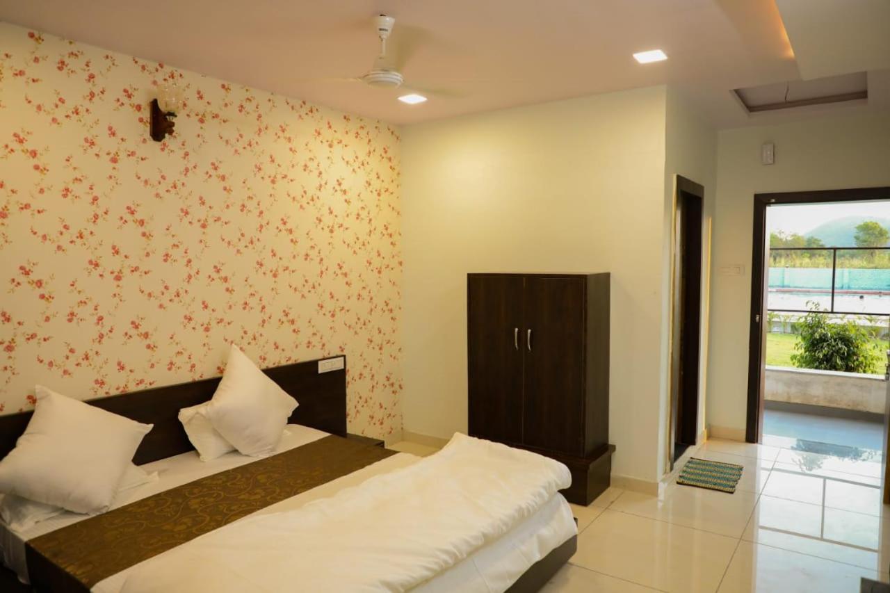 Aravalli Hill Resort Chittorgarh Exteriör bild